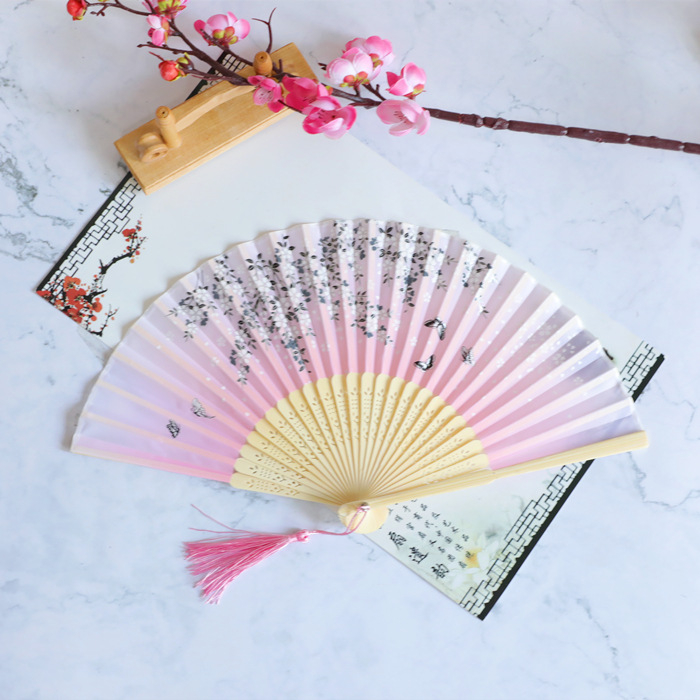 Sklopivi ventilator Hanfu ženske kostime drevnog stila ljetni retro bambusov ventilator kineski stil nacionalni modni sklopivi prijenosni ventilator