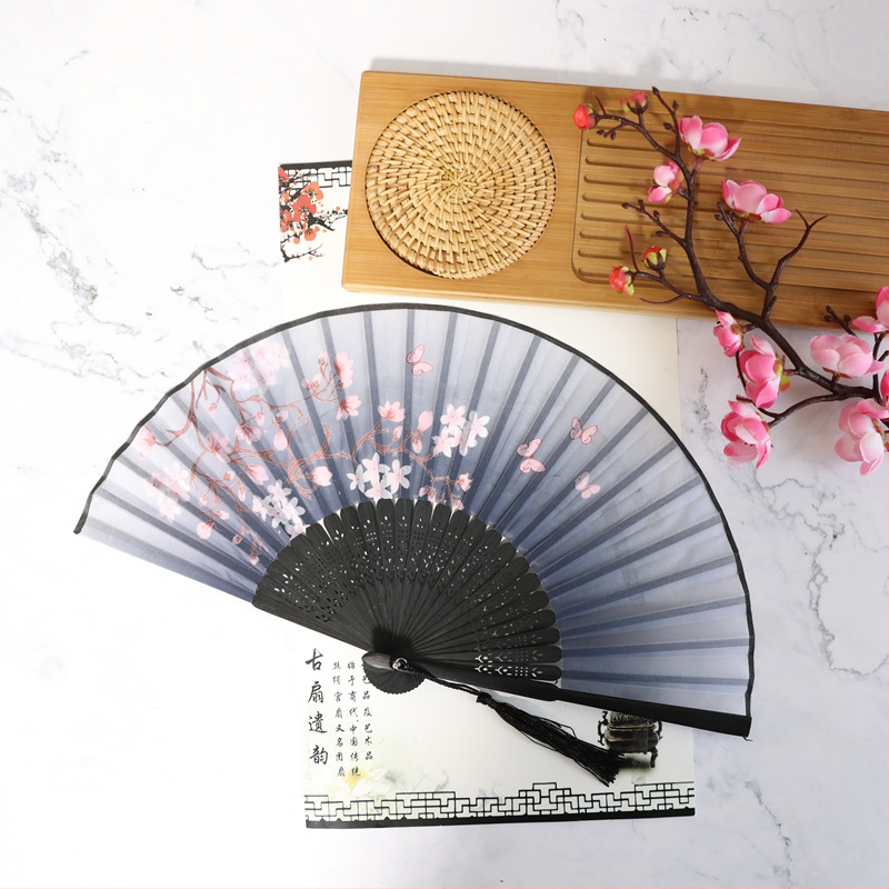 Sklopivi ventilator Hanfu ženske kostime drevnog stila ljetni retro bambusov ventilator kineski stil nacionalni modni sklopivi prijenosni ventilator