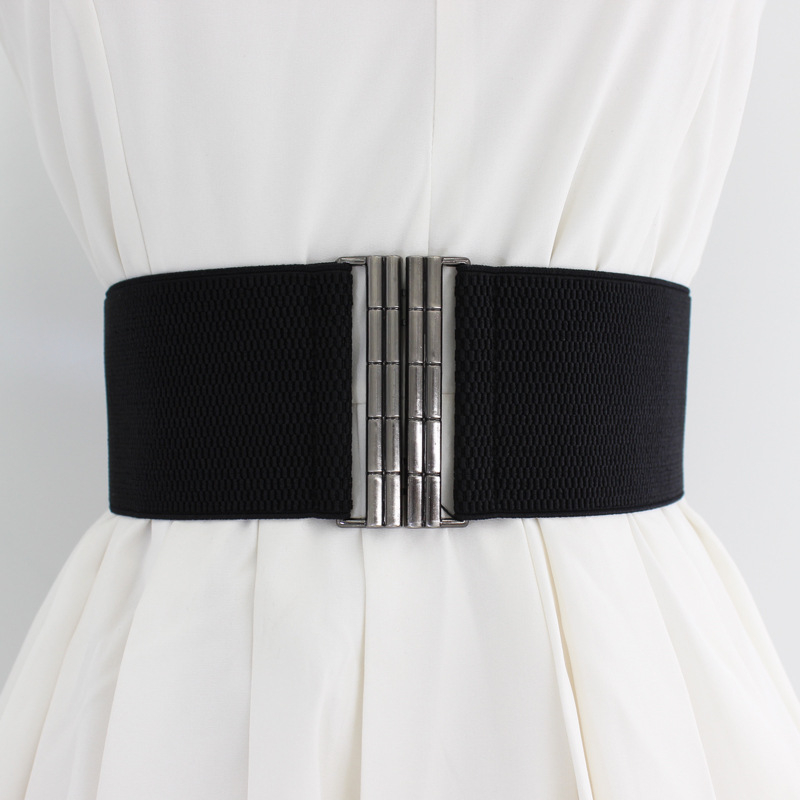 Moteriška languota suknelė su sagtimi, tampria juosmens juosta, dekoratyvinė suknelė, deranti prie juosmens, tampri, plati juosmens juosta, trys dydžiai.