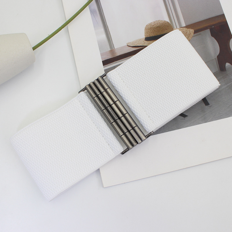 Moteriška languota suknelė su sagtimi, tampria juosmens juosta, dekoratyvinė suknelė, deranti prie juosmens, tampri, plati juosmens juosta, trys dydžiai.