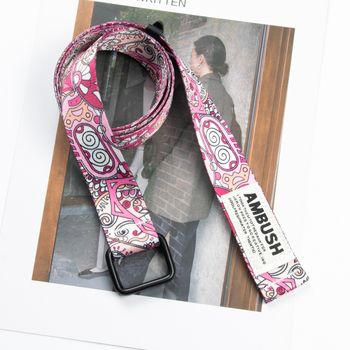 3,2 cm kvadratinės dvigubos kilpos drobės diržas su anakardžių gėlėmis ir madingu personalizuotu dekoratyviniu jaunimo diržu, spausdintu raide