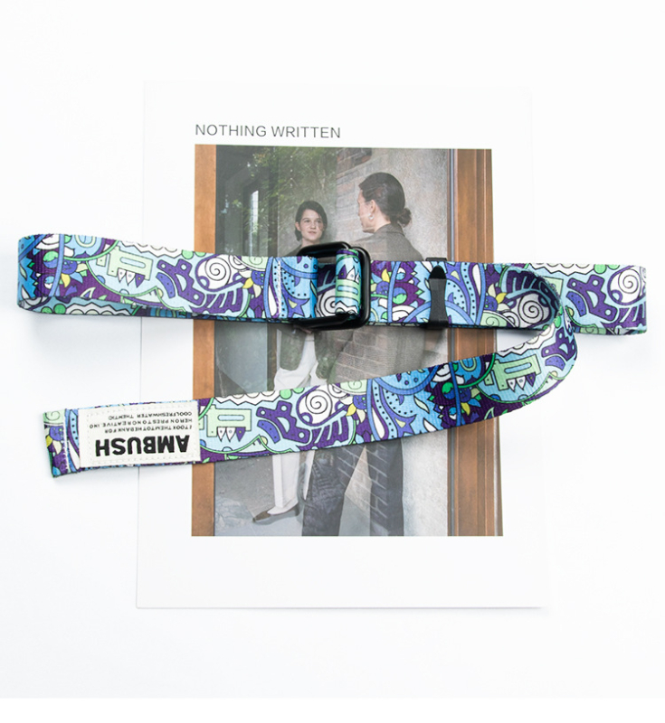 3,2 cm kvadratinės dvigubos kilpos drobės diržas su anakardžių gėlėmis ir madingu personalizuotu dekoratyviniu jaunimo diržu, spausdintu raide