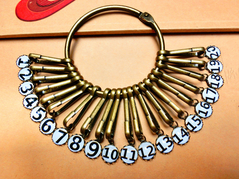 Ρετρό μπρελόκ με παχύρρευστο μπρελόκ, δαχτυλίδι κλειδιού, μεγάλη μπρελόκ, αποθήκη αυτοκινήτου, ξενοδοχείο, αποθήκευση κλειδιών ιδιοκτήτη