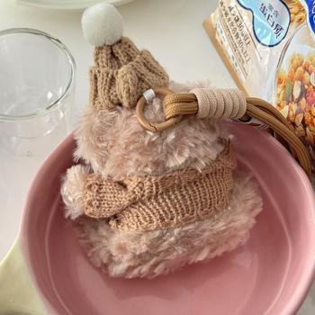 Μικρή Αρκούδα Χαριτωμένο Φθινόπωρο και Χειμώνας Κορίτσι Κρεμαστό Μπρελόκ Κορεατικό Στυλ Φιόγκος Ψυχρός Καπέλο 2025 Νέα Πόρπη Τσάντας Έκρηξης Διαδικτύου