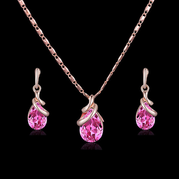 Tarpvalstybiniai kylantys vandens lašai, rožiniai brangakmenių karoliai, auskarai, vestuviniai karoliai, papuošalai, europietiški ir amerikietiški papuošalų rinkiniai