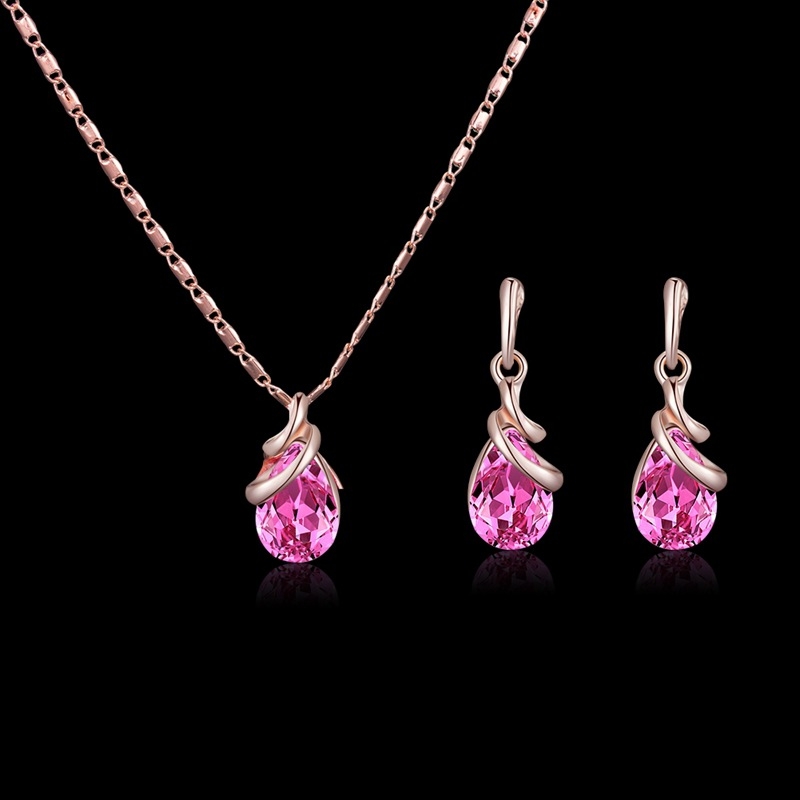 Tarpvalstybiniai kylantys vandens lašai, rožiniai brangakmenių karoliai, auskarai, vestuviniai karoliai, papuošalai, europietiški ir amerikietiški papuošalų rinkiniai