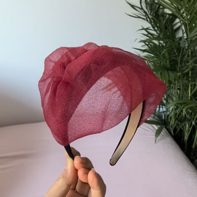 Madingas pusapvalės formos, kvėpuojantis plaukų aksesuaras žilams plaukams pridengti, prancūziško stiliaus galvos juosta, stilingas ir universalus vakarinis plaukų segtukas moterims