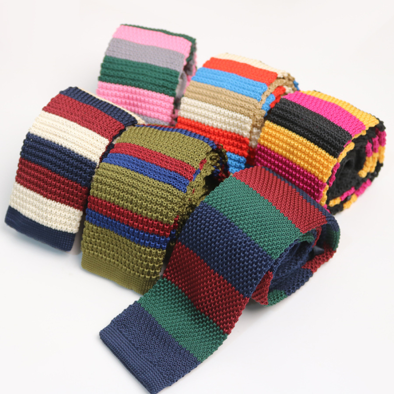 Tarpvalstybiniai sprogimai, didmeninė prekyba Korėjos vyrų ir moterų meilužių megztais kaklaraiščiais, nauji laisvalaikio mados megzti kaklaraiščiai