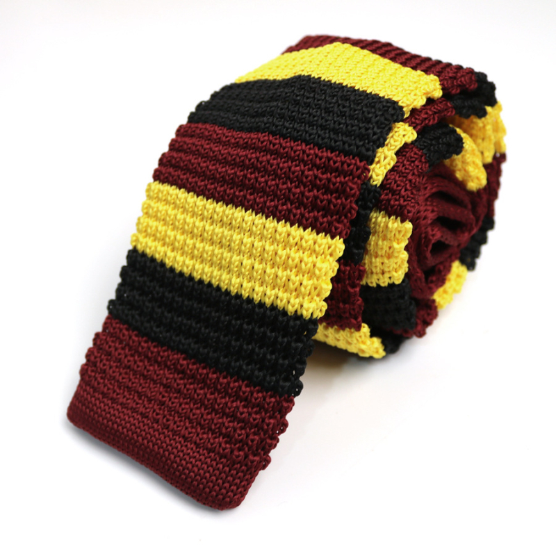 Tarpvalstybiniai sprogimai, didmeninė prekyba Korėjos vyrų ir moterų meilužių megztais kaklaraiščiais, nauji laisvalaikio mados megzti kaklaraiščiai