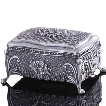 Klasikinė išskirtinė raižytos rožių rašto cinko lydinio papuošalų dėžutė metalinė papuošalų dėžutė dovana pirmajai