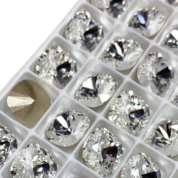 Γνήσιο τετράγωνο οβάλ τρύπημα αυτιών Shijia 8 χιλιοστών με μυτερό κάτω μέρος με διαμάντι και κόλλα διαμαντιών, μονό σκουλαρίκι με φινίρισμα Huazi