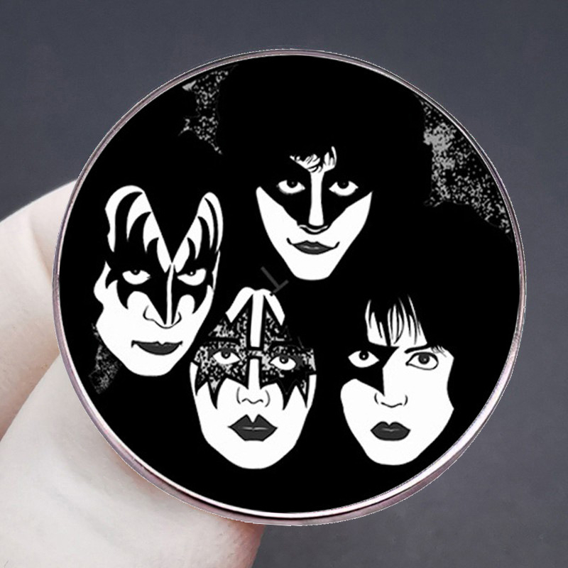 KISS roko sagė amerikietiško hardroko metalo muzikos smeigtukų ženkliukas, lydinio ženkliukų aksesuarai