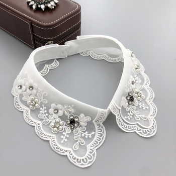 Gamykloje tiekiami nauji moteriški rudens ir žiemos nagų karoliukai su cirkonio krištoliniais marškiniais, netikra apykakle, pavasario ir rudens retro stiliaus netikra apykaklė, aksesuarai.