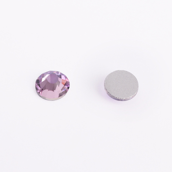 Ümarad lameda põhjaga kivid, sillerdavad violetsed hõbedased aluskivid, isetehtud küünekunsti ja rõivaste kivid, kristallkivid, lillad kivid, piiriülene kuummüük