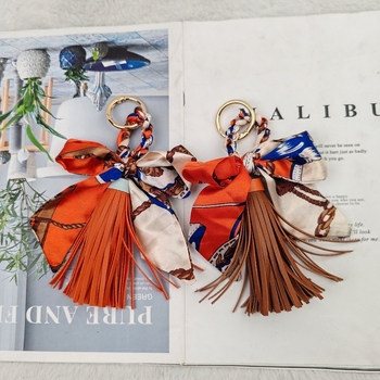 Τσάντα με φούντα, μενταγιόν, φιόγκο, κασκόλ, τσάντα Sling, PU δέρμα, φούντα, μπρελόκ, γυναικεία τσάντα, γούρι, γούρι