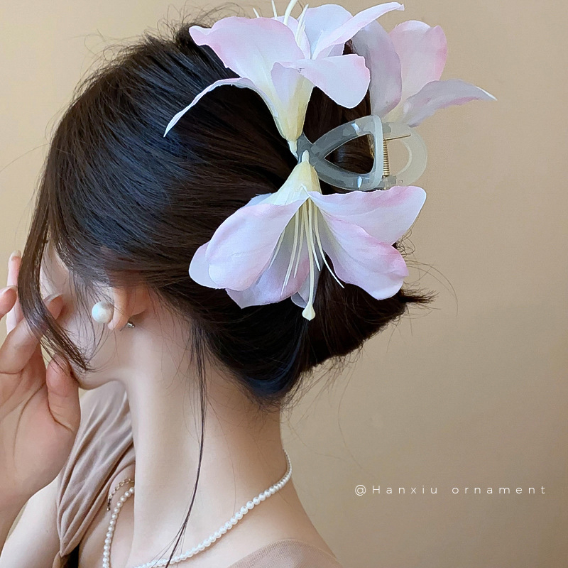 Graži simuliacinė lelijos žiedo plaukų segtukas super fėjos atmosfera foto plokštelė plaukų ryklio segtukas elegantiški aukšto lygio sukibimo plaukų aksesuarai