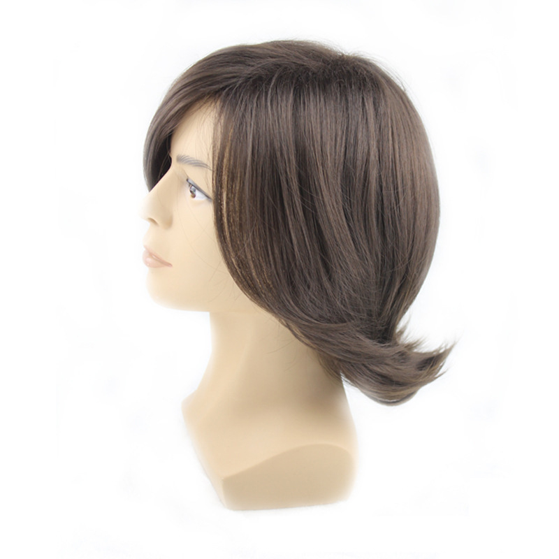 Euroopa ja Ameerika uus kohev küljelahkuga nägus meeste kuldne lühike sirge juuksepahmakas kaldus tukk parukas anime cos parukas peakate