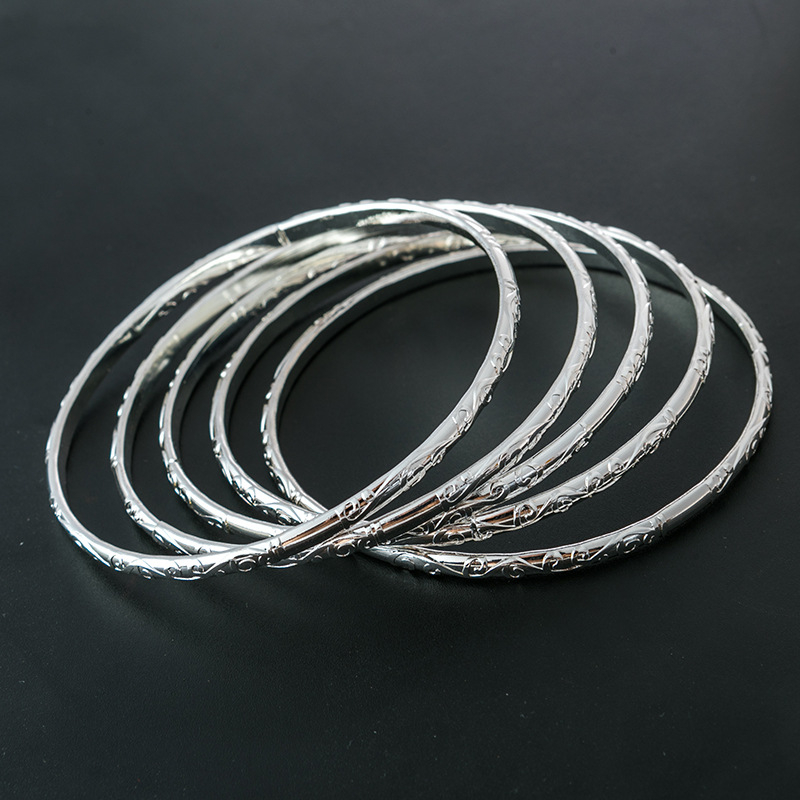 AliExpress külkereskedelmi 5 virágmintás kör karkötő ezüstözött kézgyűrű európai és amerikai ékszerek nagykereskedelme