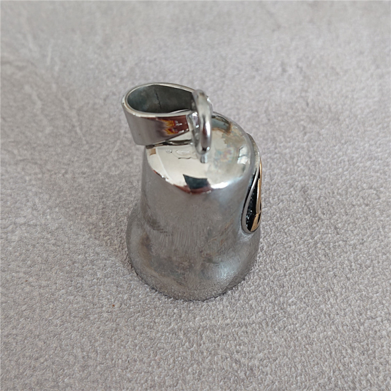 P0614-NK01 Nyaklánc Viking Háromgyűrűs Medál TikTok Hip-Hop Trendi Férfi Karácsonyi Harang Titán Acél Nyaklánc