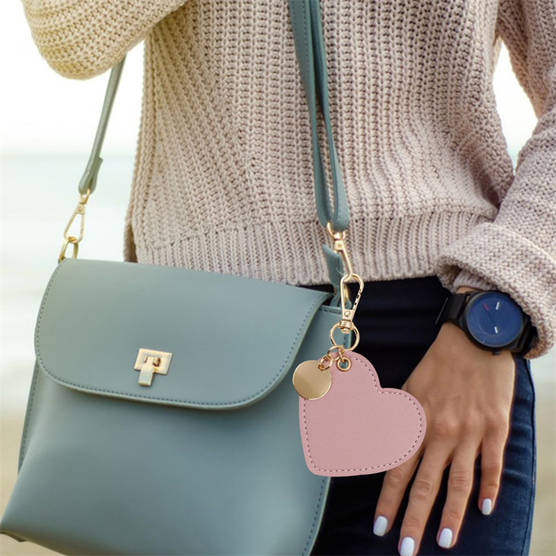 raktáron Eladó őszibarack szív alakú kulcstartó, többszínű, opcionális, szuper szöveges táska, medál, divatos dekorációs kiegészítők