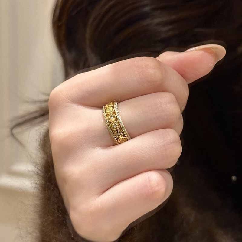 Piroska könyvrobbanások Keress több pénzt, állítsd meg a retró új kínai stílusú, teljes gyémánttal díszített rézérme-gyűrűt