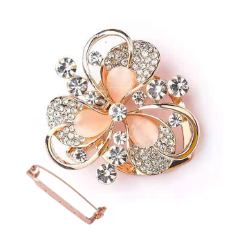 Japán és koreai stílusú egyszerű póló csat sarokcsomó csat luxus bross női mindenhez illő szegély kreatív dekoratív selyem törölköző csat kettős felhasználású