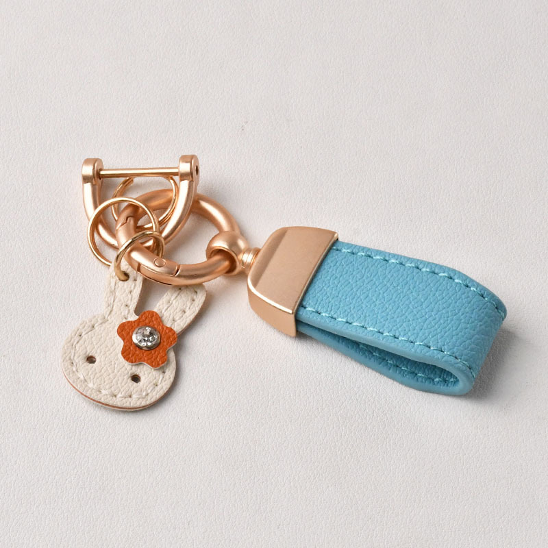 Új mini francia báránybőr kulcstartó, kicsi, friss, kreatív, aranyos, rövid kulcstartó medál, apró ékszer
