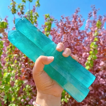 Kristályoszlop gyártók tókék fluorit egyágú hatszögletű prizma zöld fluorit prizma fluorit kő polírozott kristálytorony nagykereskedelem