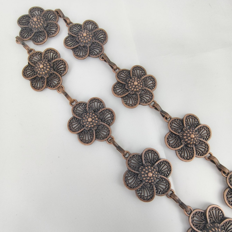 Tavaszi és nyári új divatos elegáns retro faragott deréklánc etnikai női fém öv punk stílusú ruhaöv nőknek