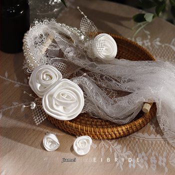 Νέα νυφική κόμμωση γάμου με vintage δαντέλα σε στιλ Δημοκρατίας της Κίνας, γαλλική ιδιοσυγκρασία, αξεσουάρ μαλλιών με ρακέτα, βαριά βιομηχανία νυφικού