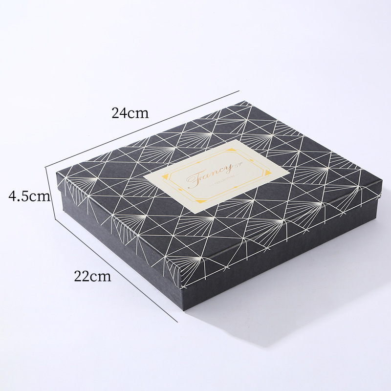 Vyrams skirtas verslo dovanų rinkinys „Crossborder“, diržas, piniginė, akiniai nuo saulės, apyrankė, praktiška Valentino dienos dovana Padėkos proga