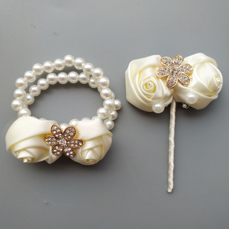 Tiesioginė gamyklinė simuliacija Rožė Vestuvės Nuotaka laiko gėlę Pamergės sesers riešo gėlė pabrolio sagė W242-T