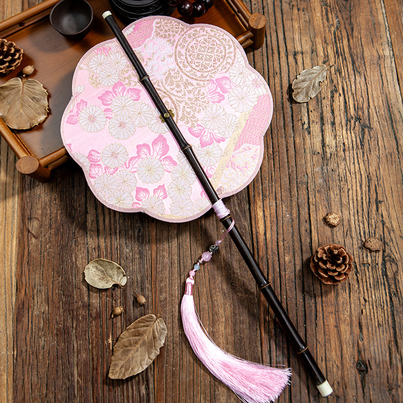 Ветрило за кръста, което може да се навива с дълга дръжка, древен стил, женски фееричен дух, хладно и издръжливо през лятото, класически танцов фен от династията Хан - Cheongsam