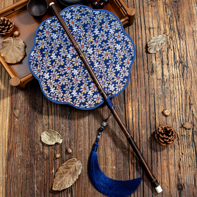 Ветрило за кръста, което може да се навива с дълга дръжка, древен стил, женски фееричен дух, хладно и издръжливо през лятото, класически танцов фен от династията Хан - Cheongsam