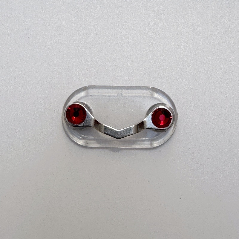 Határokon átnyúló mágneses szemüvegtartó, mágneses tapadókorong, V-alakú bross, rendszámtábla tartó, kreatív mágneses ruhatartó fülhallgató csipesz