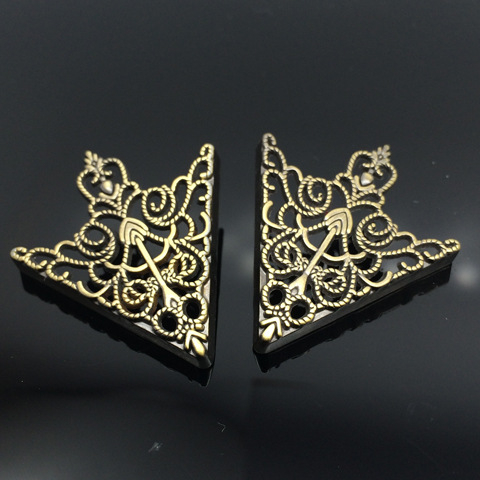 Gallér sarok Koreai korona Kivágott inggallér sarokkapocs Gallér sarok gomb bross Férfi és női gallértű Gallér gomb szervező Gallérkapocs