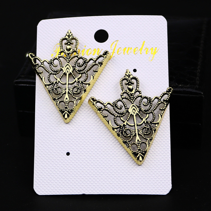 Gallér sarok Koreai korona Kivágott inggallér sarokkapocs Gallér sarok gomb bross Férfi és női gallértű Gallér gomb szervező Gallérkapocs