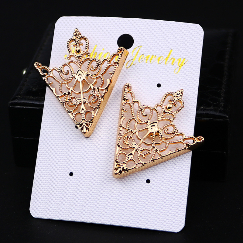 Gallér sarok Koreai korona Kivágott inggallér sarokkapocs Gallér sarok gomb bross Férfi és női gallértű Gallér gomb szervező Gallérkapocs