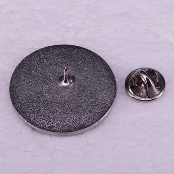 Próbáltam a normált, de ez nem illik a bross diák újdonságjelvényemre.