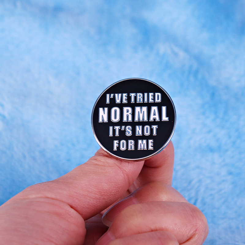 Próbáltam a normált, de ez nem illik a bross diák újdonságjelvényemre.