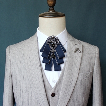 Meeste krae lillega Korea stiilis Euroopa ja Ameerika stiilis kikilipsu aksessuaarid Pulmadeks ja lavale esinemiseks mõeldud kikilipsu krae aksessuaarid laos