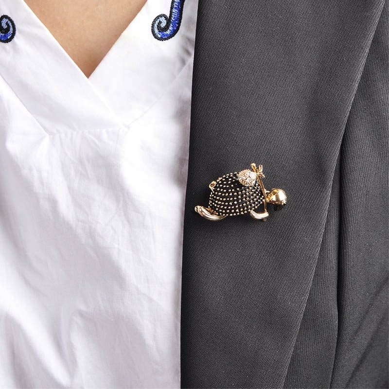 Retro stílusú séta teknős bross trendi személyre szabott ruházat állatos bross öltönyzakó bross kiegészítők nagykereskedelem