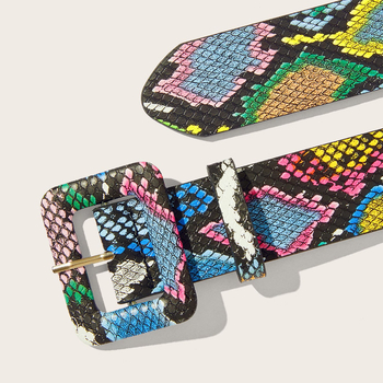 Külkereskedelmi divat népszerű öv zöld kígyómintás derékpecsétes ruha díszes öv európai és amerikai divat tűs csatos öv