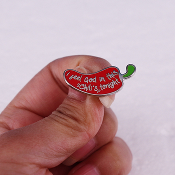 Amerikai tévés iroda vicces epizódja, Parm pirospaprikás bross jelvény