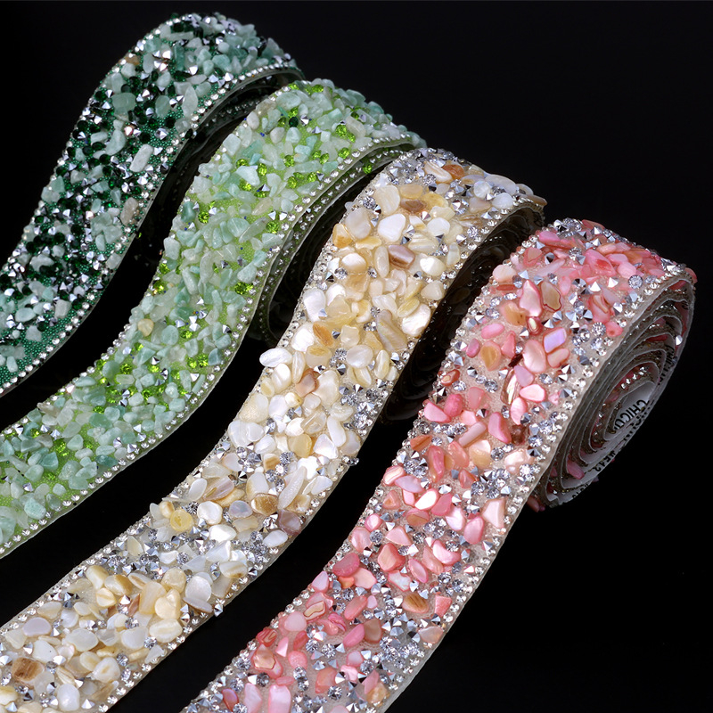 Strassz csík színes forró fúrópaszta ruházati kiegészítők öntapadós fúrócsík barkács kiegészítők dekoratív gyanta fúrócsík flash fúrópaszta