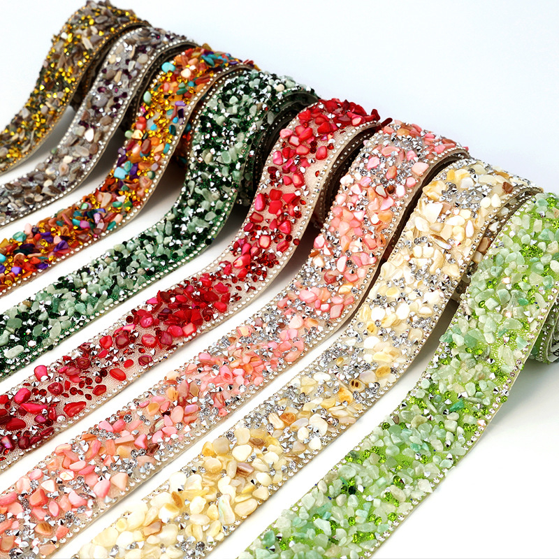 Strassz csík színes forró fúrópaszta ruházati kiegészítők öntapadós fúrócsík barkács kiegészítők dekoratív gyanta fúrócsík flash fúrópaszta