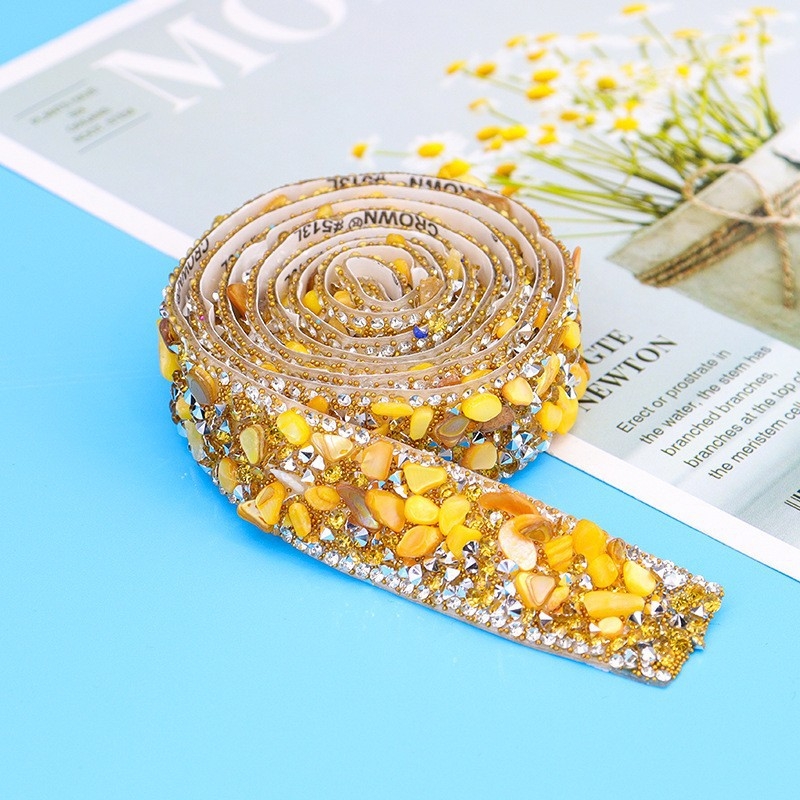 Strassz csík színes forró fúrópaszta ruházati kiegészítők öntapadós fúrócsík barkács kiegészítők dekoratív gyanta fúrócsík flash fúrópaszta