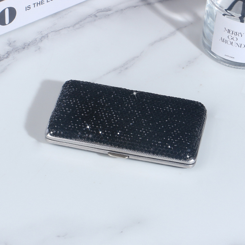 Gyémántokkal kirakott bőr cigarettatartó, 20 db-os férfi cigarettatartó doboz, különálló, szélálló cigarettatartó