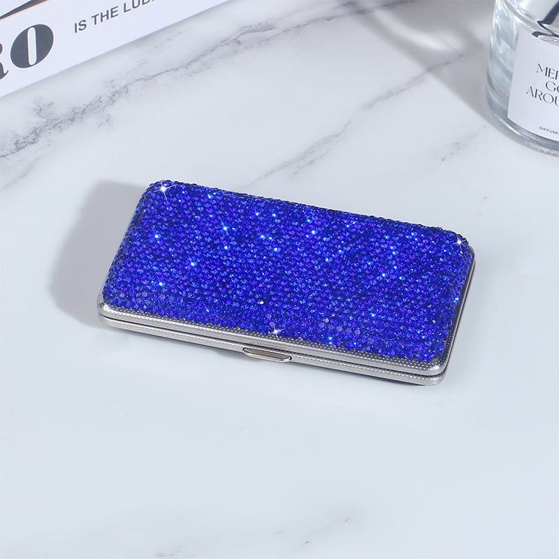 Gyémántokkal kirakott bőr cigarettatartó, 20 db-os férfi cigarettatartó doboz, különálló, szélálló cigarettatartó