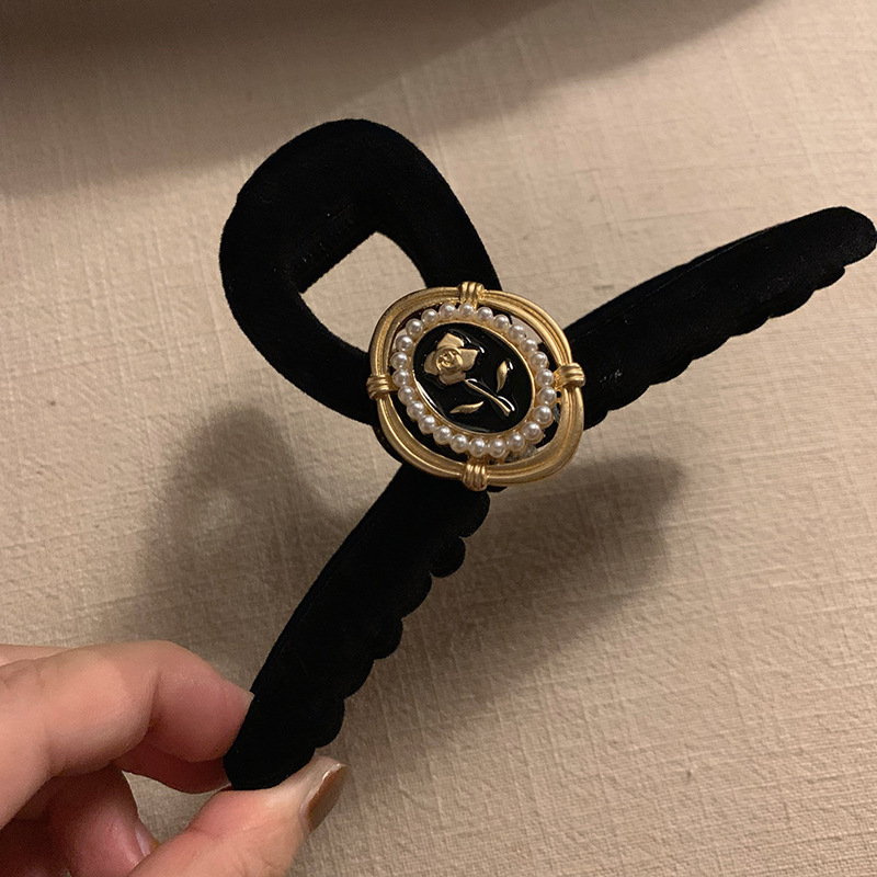 Fekete bársony nagybetűs hajcsat női fej hátulján lévő cápacsat zsurlófarok magasra húzható hajcsat 2022 új